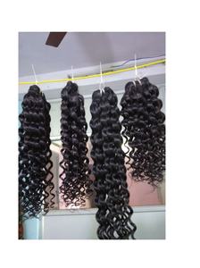 Paquete de Cabello Humano Virgen Remy 100% Natural Sin Procesar de Templo Indio, 26 Pulgadas, Rizado Profundo, Rubio 613, de Extensiones Indias, Venta al por Mayor - Product Image 4