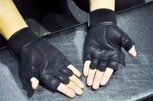 Adjustable Neoprene Half Finger Weight Lifting Gloves for Men Women Gym Fitness Training Wholesale - Product Image 6