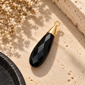 Pendentif goutte d'eau en pierres précieuses mélangées, breloque en cuivre plaqué or, pierre précieuse facettée pour la fabrication de bijoux en gros - Product Image 4