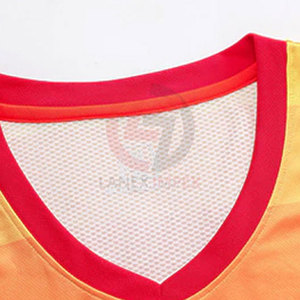 Uniforme de Baloncesto Personalizado y Cómodo para Hombre, Ropa Deportiva para Exteriores, Uniforme de Baloncesto en Venta - Product Image 3