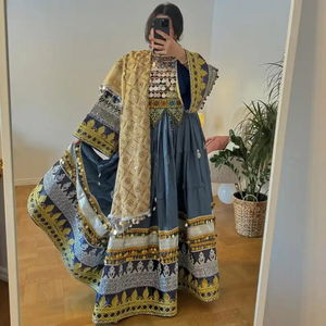 Robe de style Kuchi afghan avec broderie géométrique colorée et miroir, bijoux traditionnels en argent, robe longue et fluide de style Kuchi afghan - Product Image 6