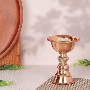 Lampe à beurre en cuivre pur, lampe à huile traditionnelle pour la décoration spirituelle des temples Puja - Product Image 4