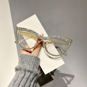 Women's Diamond-Encrusted Cat-Eye <b>Sunglasses</b> with UV400 Protection Lightweight & Comfortable Design - Product Image 4