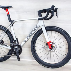 La Mejor Bicicleta de Carretera MADONE SLR 9 - Product Image 1