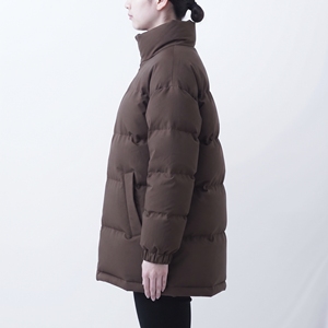 Blouson matelassé pour femme Hawk Eye, col montant, fermeture éclair sur le devant, long, chaud pour l'hiver, couleur unie, rembourrage épais en polyester - Product Image 2