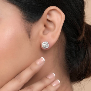 Boucles d'oreilles clous en or massif 10K 14K 18K avec diamants de laboratoire ronds couleur DEF clarté VS VVS certifiés IGI, boucles d'oreilles clous halo en diamant - Product Image 6