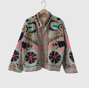 Blouson en coton brodé à la main à col mandarin, manches lanternes, grande taille, pour femme, collection automne - Product Image 1