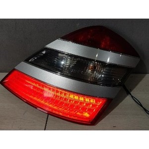 Luz Trasera Derecha Usada Clase S A2218200264 - Product Image 1