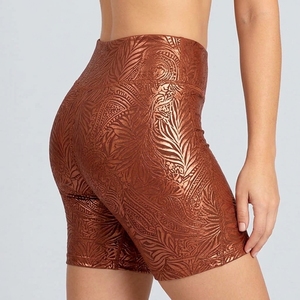 Shorts de pole dance pour femmes avec grip sécurisé, tissu respirant, extensible et flexible, coupe confortable et durable pour l'entraînement quotidien - Product Image 5