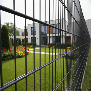 Valla 868 con Recubrimiento de Polvo Negro y Postes de 60x60mm - Product Image 5