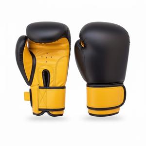 Guantes de Boxeo de Piel Sintética Blanca con Cordones y Logotipo Personalizado, con Absorción de Humedad para Entrenamiento y Sparring - Product Image 4
