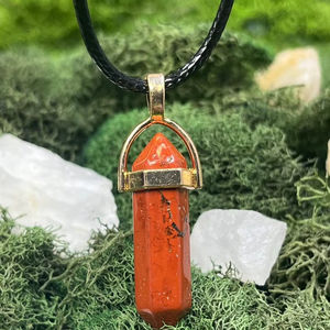 Colgante de lápiz de jaspe rojo, piedra preciosa de ágata Mirani, decoración del hogar con temática de hadas y regalo ideal - Product Image 1