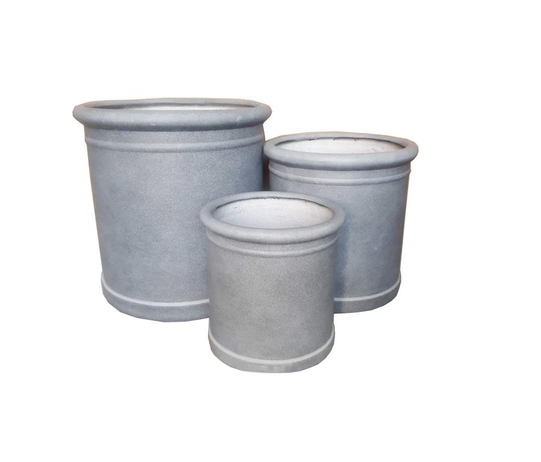 สีเทาเข้ม