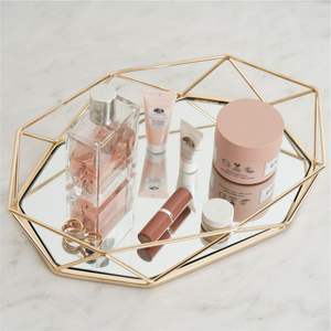 Plateau décoratif hexagonal en or, plateau de luxe en métal et verre, organiseur de cosmétiques, plateau à bijoux, centre de table de mariage, présentoir à parfums - Product Image 5