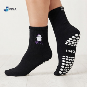 Calcetines de Tobillo JZVINA Personalizados con Bordado de Fantasma de Halloween, Antideslizantes con Agarre de Silicona para Yoga, Pilates y Estudio, para Adultos, Otoño - Product Image 1
