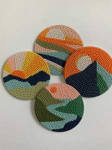 Sous-verres en perles de verre artistiques, faits à la main avec des couleurs vibrantes, parfaits pour la décoration de la table basse du salon - Product Image 6