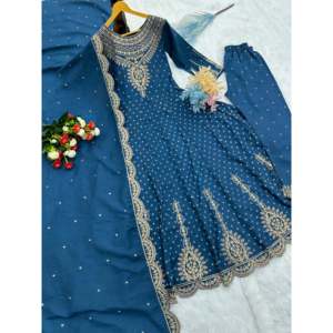 Robe trapèze faite main par un créateur, avec imprimé floral, pantalon et dupatta, magnifique tenue de soirée avec taille naturelle - Product Image 4
