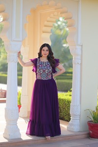 Conjunto de Vestido Anarkali de Georgette Multicolor al por Mayor con Bordado Pesado de Espejos, Ropa Étnica Festiva para Fiesta de Mujer, Invierno y Verano - Product Image 5