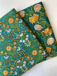 Tissu en coton imprimé à la main en Inde, imprimé floral, tissu Jaipuri Sanganeri - Product Image 4