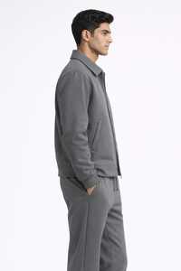 Conjunto de Chaqueta Casual y Pantalones de Salón para Hombre en Gris Carbón Premium, con un Estilo Moderno y Minimalista, Diseñado para una Comodidad Refinada - Product Image 2