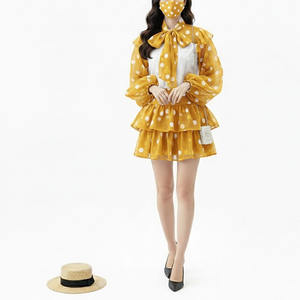 Conjunto de faldas personalizadas para mujer, top corto con capucha y estampado de logotipo informal, conjunto de faldas con capucha para invierno - Product Image 4