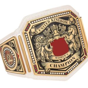 เข็มขัดแชมป์ WWE สหราชอาณาจักรสำหรับผู้หญิง คุณภาพพรีเมียม สายสีขาว ดีไซน์สีทอง ปรับแต่งชื่อได้ - Product Image 6