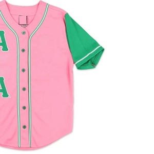 Maillot de baseball personnalisé rose et vert pour femme, à manches courtes, col en V, boutonnage frontal, lettre A brodée, en polyester, vêtement de sport universitaire - Product Image 2