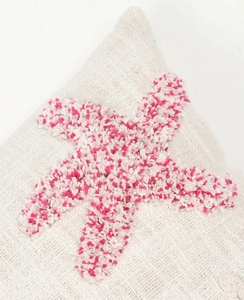 Housse de coussin décorative à fermeture éclair carrée à franges en coton 100% rayé imprimé ivoire et rose - Product Image 2