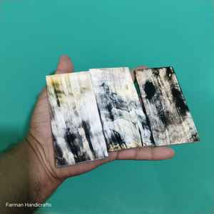 Plato Decorativo de Cuerno Blanco Hecho a Mano, Plato Natural para Servir y Exhibir a Precio Económico - Product Image 1