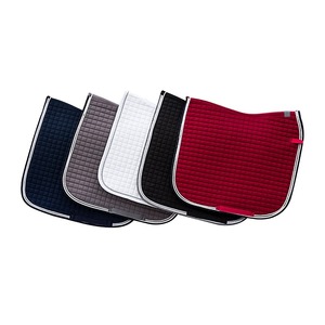 Tapis de selle de luxe en satin respirant pour le dressage, facile à nettoyer, équipement équestre performant pour l'équitation en club - Product Image 2