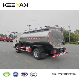 HOWO 4x2 5CBM <strong>Milk</strong> Tank <strong>Truck</strong> 304 Stainless Steel <strong>Mini</strong> <strong>Milk</strong> <strong>Tanker</strong> <strong>Truck</strong> Food Grade tank <strong>Truck</strong> Factory Supply for Sale - Product Image 3