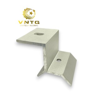 Pince de fixation VNTG V22 en aluminium pour panneaux solaires ondulés avec coussinet EPDM et fixations pour système de montage sur toiture métallique - Product Image 6