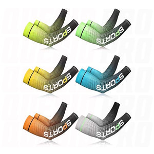 Manchons de compression sportifs en soie glacée anti-UV rafraîchissants pour hommes et femmes, antidérapants, respirants et extensibles - Product Image 1
