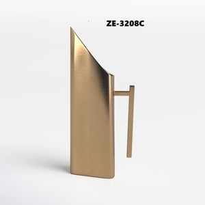 Jarra de Metal Pulido con Diseño Bohemio y Boquilla Larga para Agua, Leche y Bebidas, con Cristal Bohemia para Uso en el Hogar y la Oficina - Product Image 4