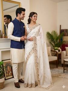 Ensemble Saree et Blouse en Tissu Organza de Cristal Pur, Silhouette Fluide, Présence Majestueuse, Artisanat Raffiné - Product Image 6
