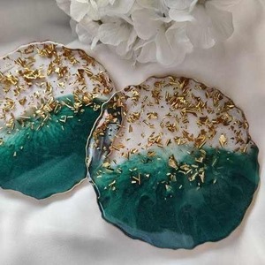 Juego de Posavasos de Resina Epoxi Premium para Té y Café con Soporte |   Accesorio de Mesa Moderno con Acabado Brillante Cuadrado y Redondo - Product Image 2