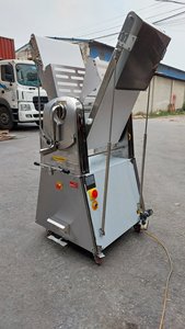 Motor de 220V/380V, Producto Popular en Vietnam 2026, Máquina Laminadora de Masa para Panadería, Nueva Condición, 1 Año de Garantía - Product Image 3