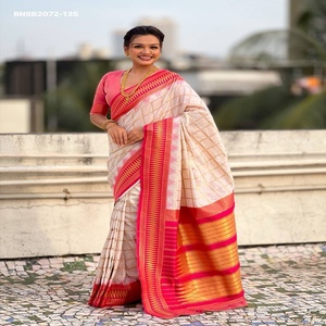 Ensemble Saree Femme Tissé en Soie Douce avec Motifs Zari Dorés Intégraux, Bordure Zari et Rayures, Idéal pour les Fêtes - Product Image 1