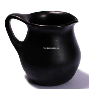 Carafe décorative au design moderne en acier inoxydable, texture martelée, nickelée, pour servir l'eau et le lait - Product Image 4