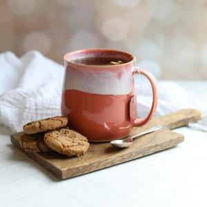 Elegante Taza de Café de Cerámica con Esmalte Reactivo, Perfil Alto, Agarre Cómodo, Diseño que Conserva el Calor para un Ritual Matutino Acogedor - Product Image 4