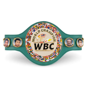 เข็มขัดแชมป์โลก WBC สำหรับมวย หนังสีเขียว ดีไซน์ลายธงชาติ พร้อมรูปนักมวย - Product Image 1