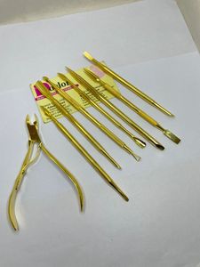 Empujadores de Cutículas de Acero Sostenible con Baño de Oro Brillante, Empujadores de Uñas con Logotipo Personalizado, Cortaúñas y Alicates para Cutículas Encarnadas - Product Image 2