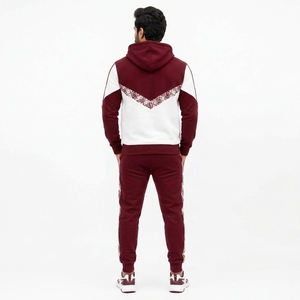 Ropa deportiva transpirable estilo entrenamiento para hombre, chándales estampados, tela suave, cómoda y duradera para práctica de fitness y uso diario. - Product Image 5