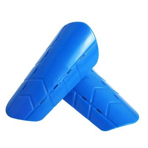 Espinilleras de Fútbol de Alta Calidad con Carcasa de PP Resistente a Impactos, Orificios de Ventilación y Ajuste Seguro para Partidos o Entrenamientos - Product Image 2
