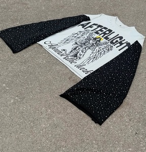 Camiseta de manga larga de algodón de doble capa, estilo vintage, lavado ácido, corte holgado, con estampado DTG personalizado. - Product Image 2
