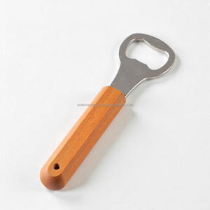 Ouvre-bouteille en bois artisanal, durable et écologique, accessoire essentiel pour la bar, la cuisine, le camping et l'extérieur - Product Image 2