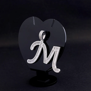 Pendentif lettre M en moissanite de luxe, argent 925, taille baguette, serti en canal, unisexe, cadeau, breloque - Product Image 3