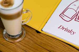 Porta Menús de Cuero con Logotipo Personalizado para Restaurante, Cafetería, Hotel, Cubierta de Menú Premium para Comedor LMC-0156 - Product Image 3