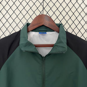 Chaqueta Cortavientos Unisex con Capucha, Diseño Personalizado de Fábrica, Camuflaje Estampado en la Parte Delantera, Corte Holgado - Product Image 2