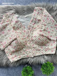 Chemisier rembourré à col en V pour femme, en coton cambriqué de qualité supérieure avec sequins en fil de coton pur et broderies, tendance - Product Image 6